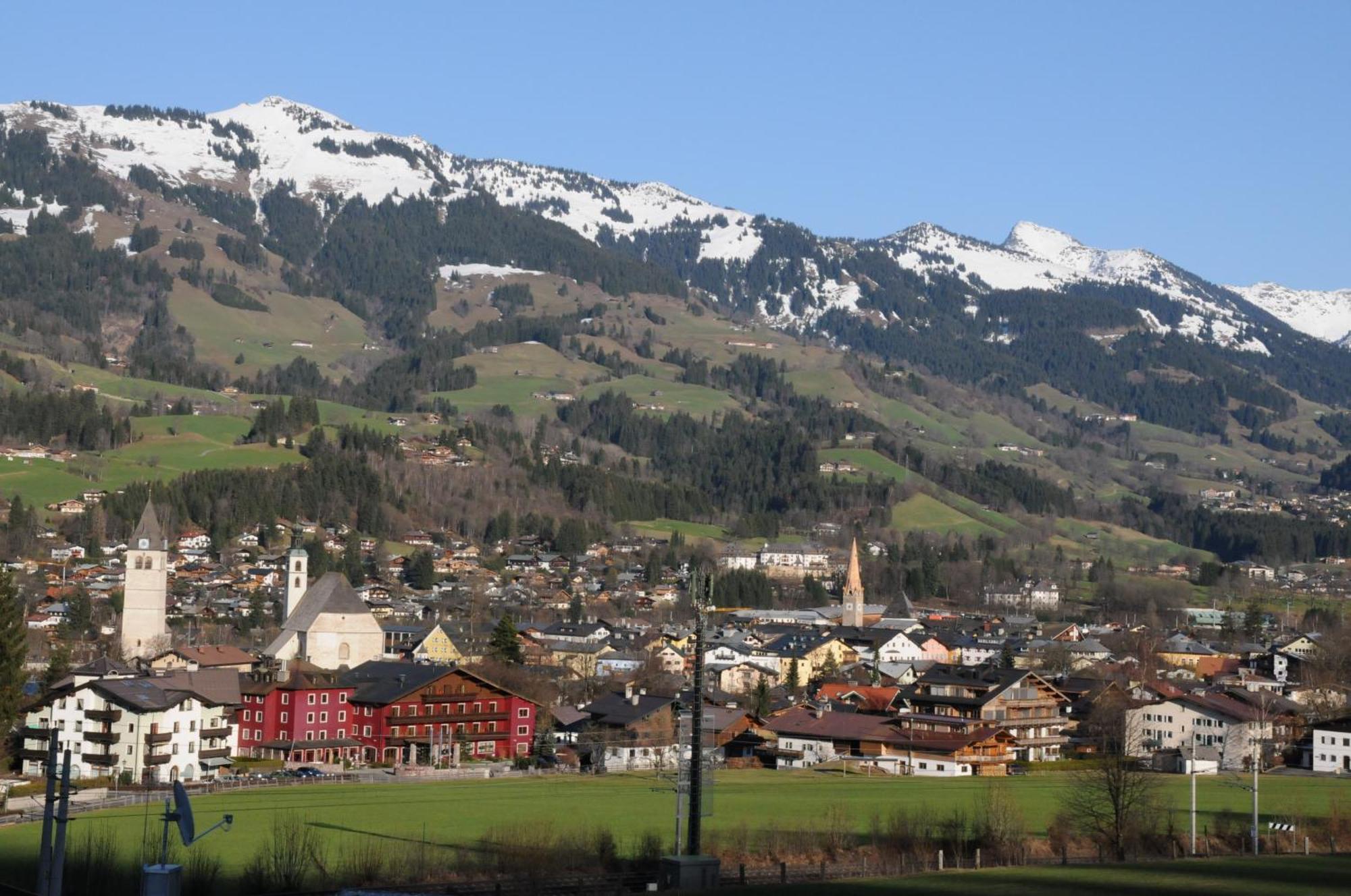 Fruehstueckspension & Appartements Eugenie Kitzbühel Eksteriør bilde
